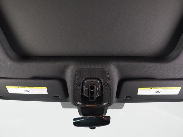 2024 Audi Q8 e-tron Premium Plus Quattro *NAVIGATION, VIRTUAL COCKPIT, ADAPTIVE CRUISE, SAFETY ALERTS, 360 CAMERAS, PANO MOONROOF, LEATHER, CLIMATE SEATS, HEATED STEERING, BANG & OLUFSEN, WIRELESS CHARGING, ANDROID & APPLE Round Rock TX