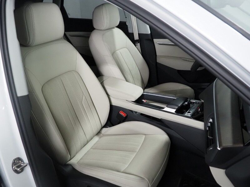 2024 Audi Q8 e-tron Premium Plus Quattro *NAVIGATION, VIRTUAL COCKPIT, ADAPTIVE CRUISE, SAFETY ALERTS, 360 CAMERAS, PANO MOONROOF, LEATHER, CLIMATE SEATS, HEATED STEERING, BANG & OLUFSEN, WIRELESS CHARGING, ANDROID & APPLE