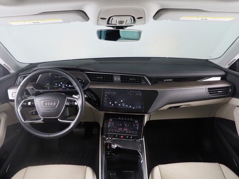 2024 Audi Q8 e-tron Premium Plus Quattro *NAVIGATION, VIRTUAL COCKPIT, ADAPTIVE CRUISE, SAFETY ALERTS, 360 CAMERAS, PANO MOONROOF, LEATHER, CLIMATE SEATS, HEATED STEERING, BANG & OLUFSEN, WIRELESS CHARGING, ANDROID & APPLE