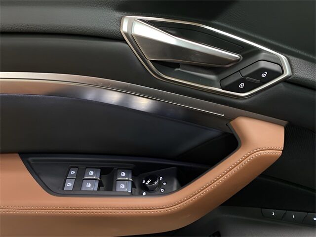 2024 Audi Q8 e-tron Premium Plus Sportback S line quattro Dallas TX