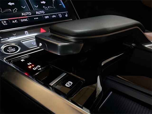 2024 Audi Q8 e-tron Premium Plus Sportback S line quattro Dallas TX