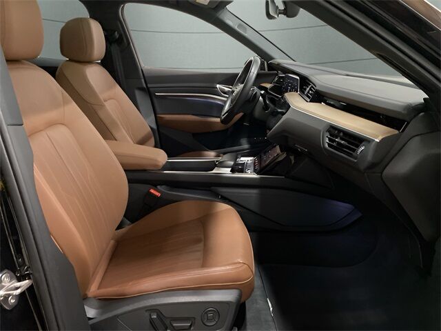 2024 Audi Q8 e-tron Premium Plus Sportback S line quattro Dallas TX