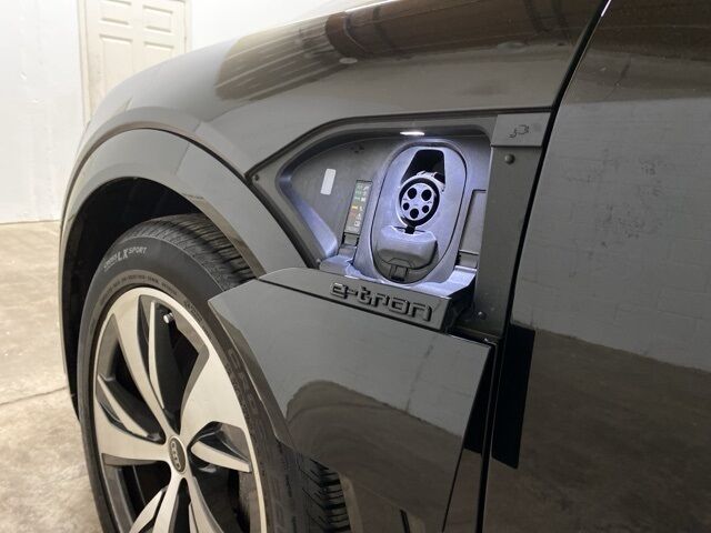 2024 Audi Q8 e-tron Premium Plus Sportback S line quattro Dallas TX