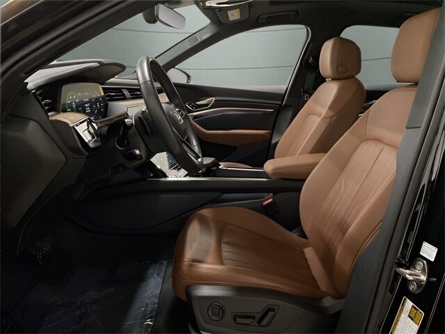 2024 Audi Q8 e-tron Premium Plus Sportback S line quattro Dallas TX