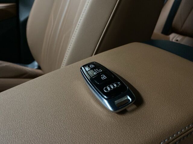 2024 Audi Q8 e-tron Premium Plus Sportback S line quattro Dallas TX