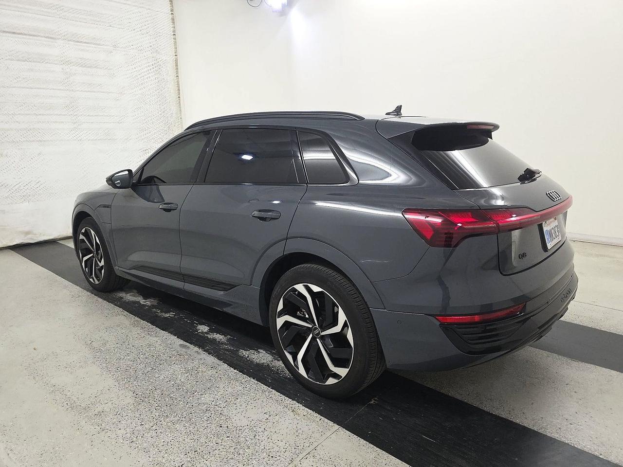 2024 Audi Q8 e-tron Premium Plus quattro AC Charging Package / Bang &amp; Olufsen Sound Portland OR