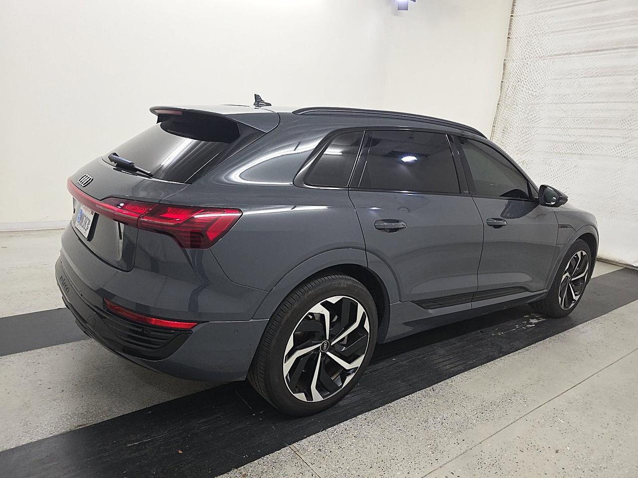 2024 Audi Q8 e-tron Premium Plus quattro AC Charging Package / Bang &amp; Olufsen Sound Portland OR