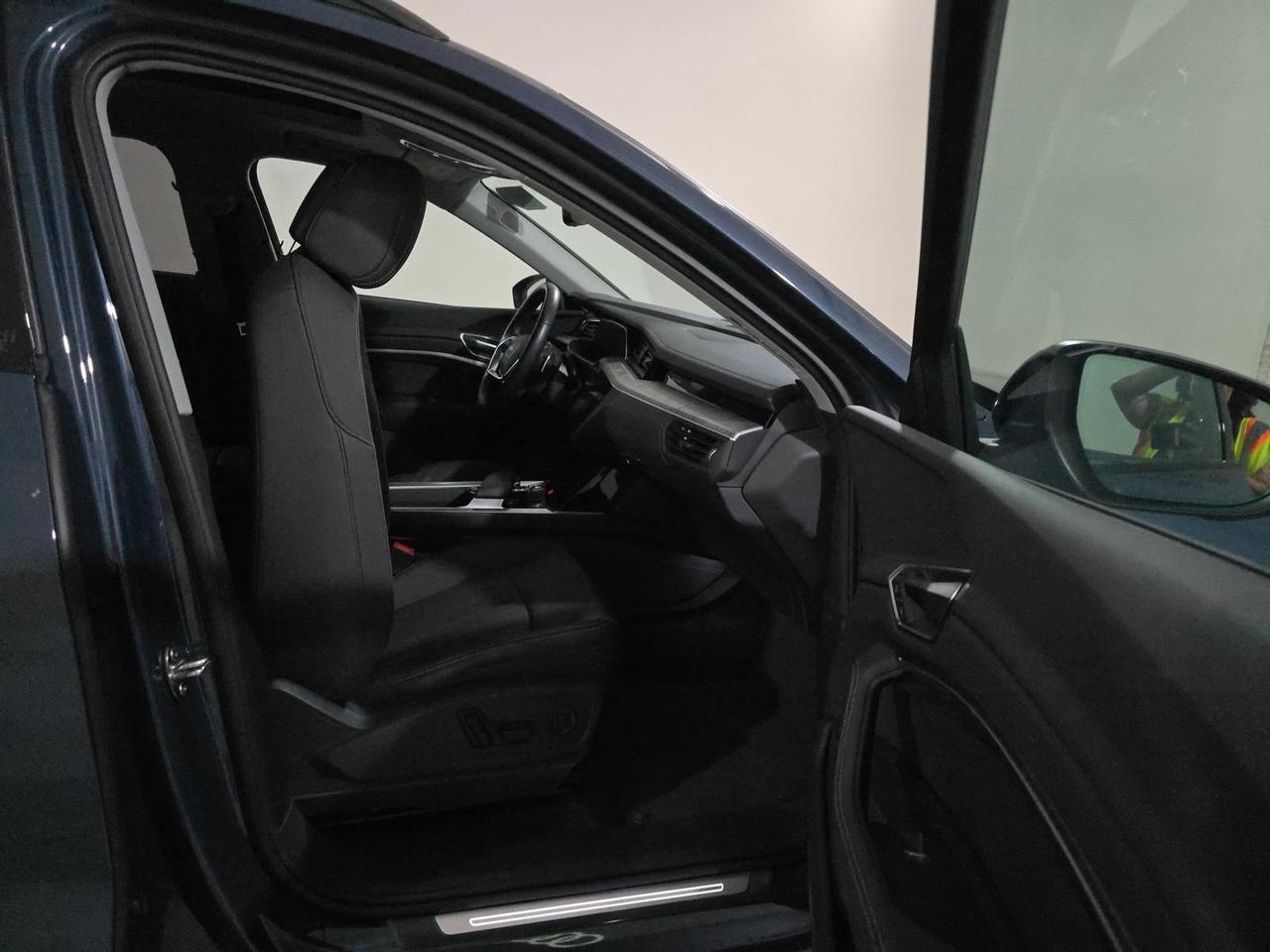 2024 Audi Q8 e-tron Premium Plus quattro Bang &amp; Olufsen Sound Ventilated Seats Portland OR