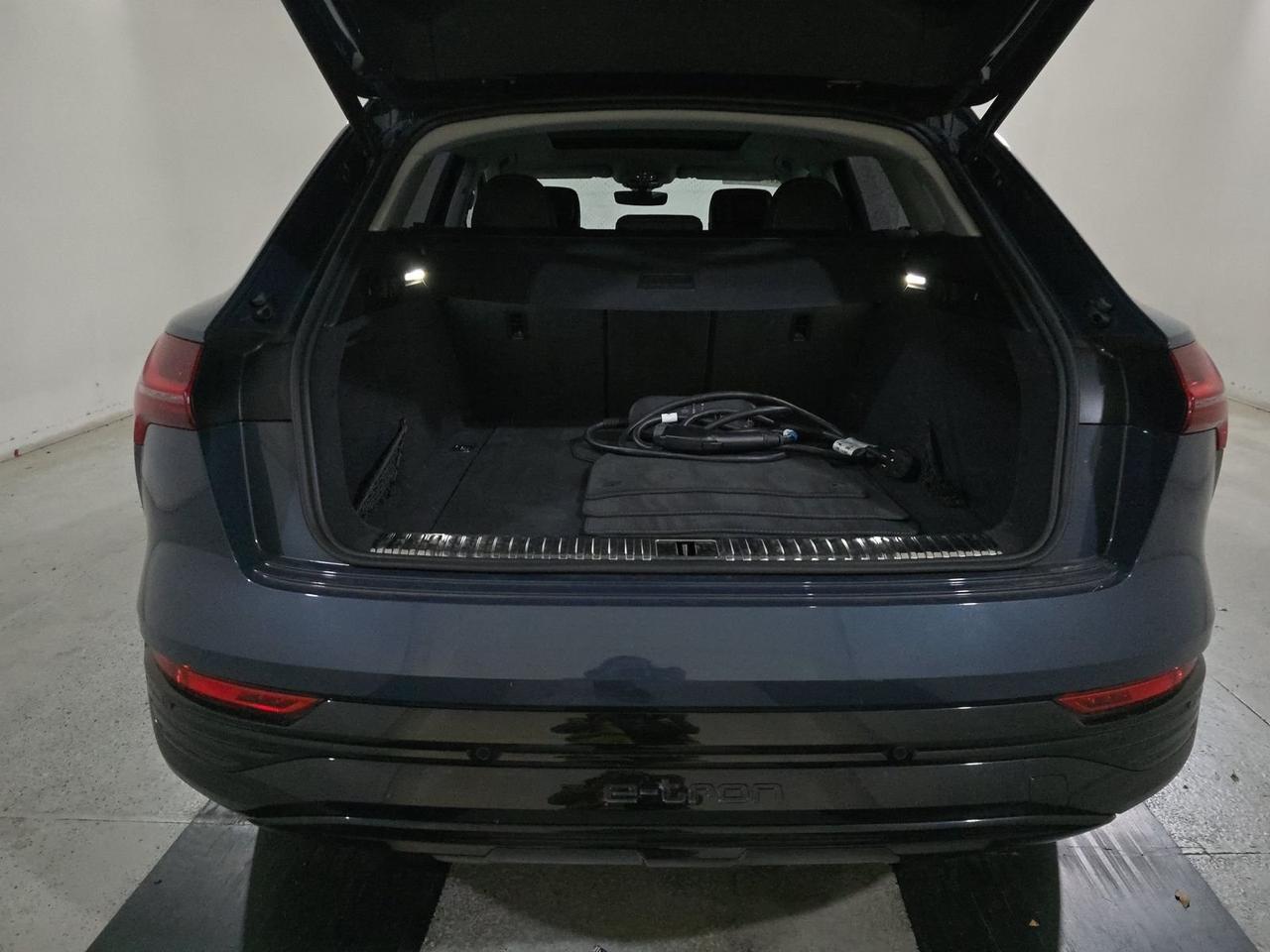 2024 Audi Q8 e-tron Premium Plus quattro Bang &amp; Olufsen Sound Ventilated Seats Portland OR