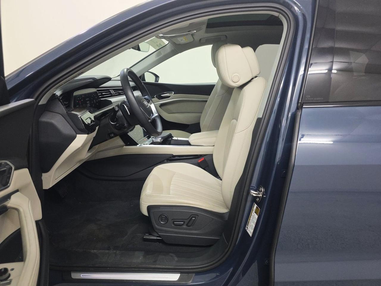 2024 Audi Q8 e-tron Premium Plus quattro Bang &amp; Olufsen Sound / Ventilated Seats Portland OR