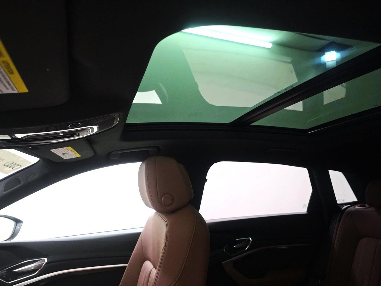 2024 Audi Q8 e-tron Premium Plus quattro Bang &amp; Olufsen Sound Ventilated Seats Portland OR