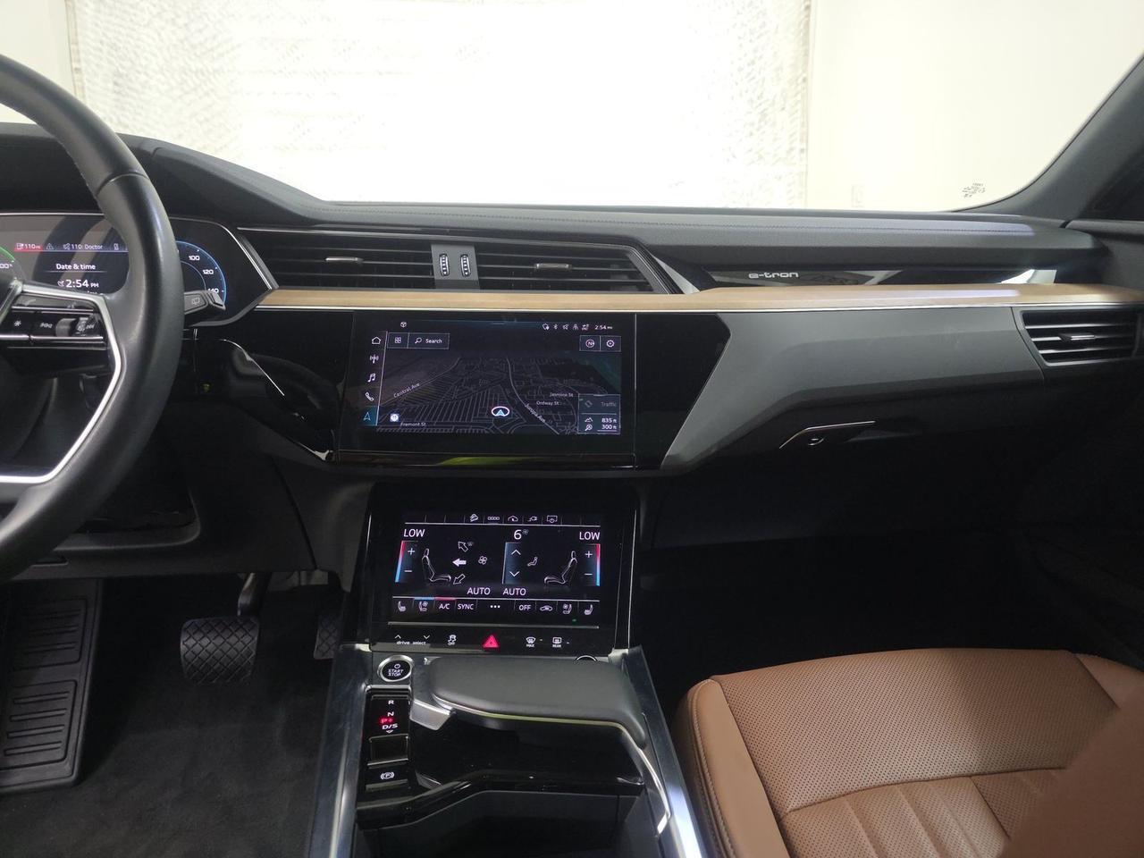 2024 Audi Q8 e-tron Premium Plus quattro Bang &amp; Olufsen Sound Ventilated Seats Portland OR