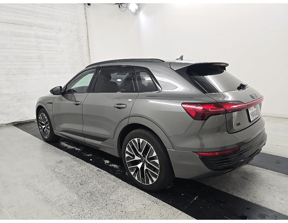 2024 Audi Q8 e-tron Premium Plus quattro Bang &amp; Olufsen Sound Ventilated Seats Portland OR