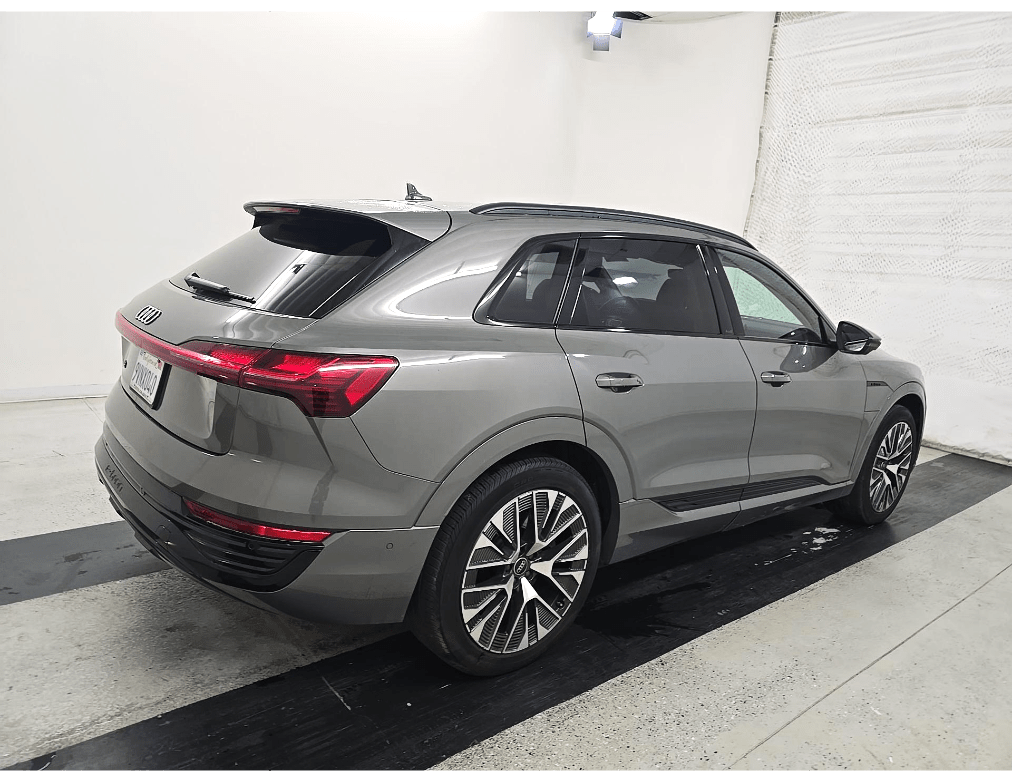 2024 Audi Q8 e-tron Premium Plus quattro Bang &amp; Olufsen Sound Ventilated Seats Portland OR