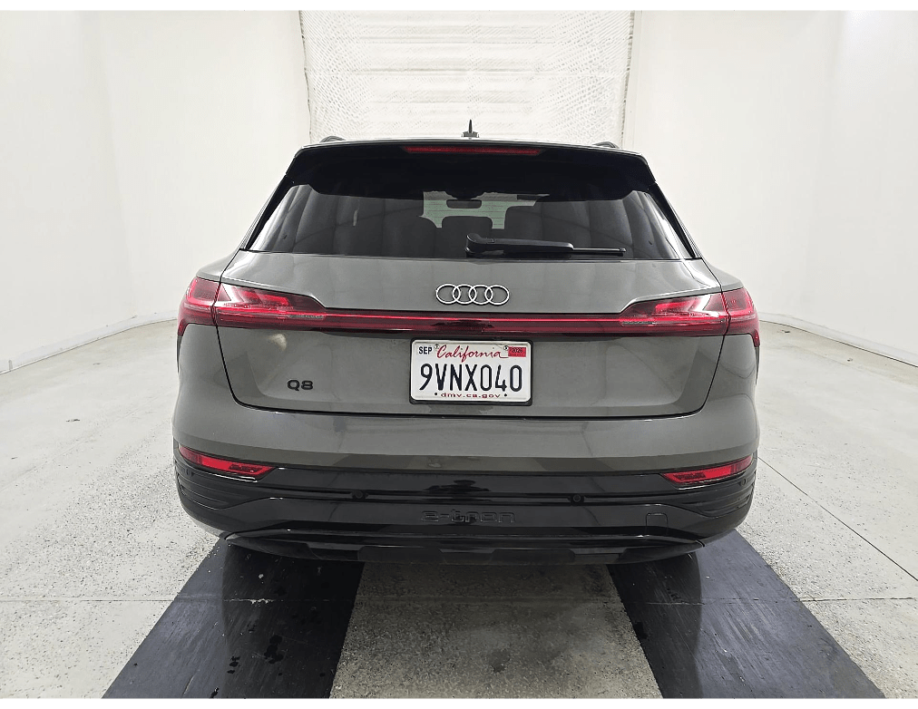 2024 Audi Q8 e-tron Premium Plus quattro Bang &amp; Olufsen Sound Ventilated Seats Portland OR