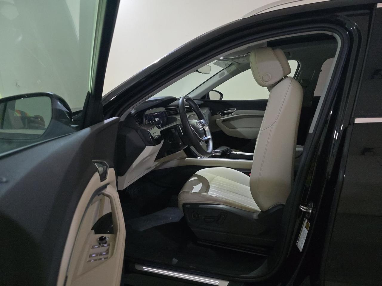 2024 Audi Q8 e-tron Premium Plus quattro Bang &amp; Olufsen Sound Ventilated Seats Portland OR