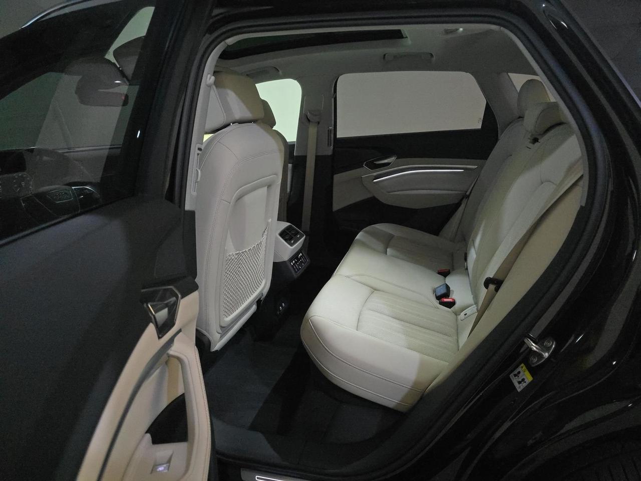 2024 Audi Q8 e-tron Premium Plus quattro Bang &amp; Olufsen Sound Ventilated Seats Portland OR