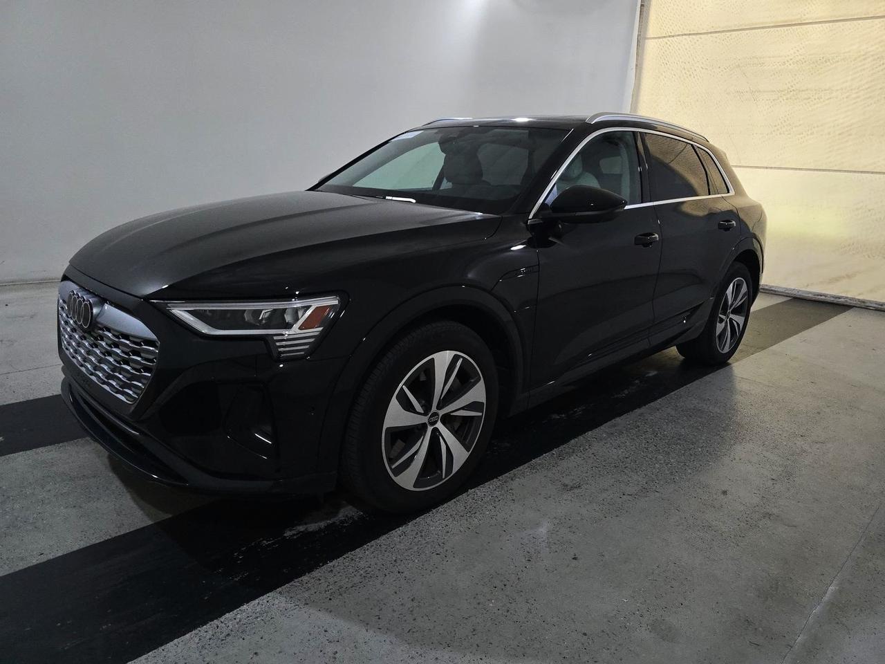 2024 Audi Q8 e-tron Premium Plus quattro Bang &amp; Olufsen Sound Ventilated Seats Portland OR