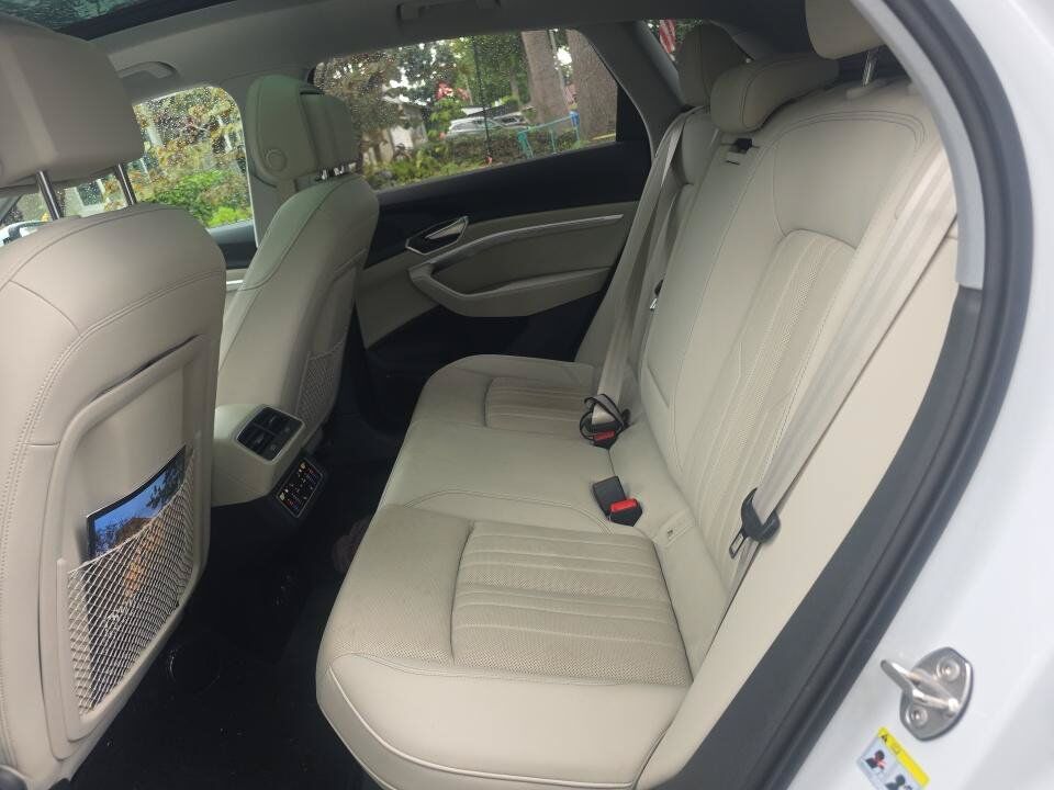 2024 Audi Q8 e-tron Premium Plus quattro Bang &amp; Olufsen Sound / Ventilated Seats Portland OR