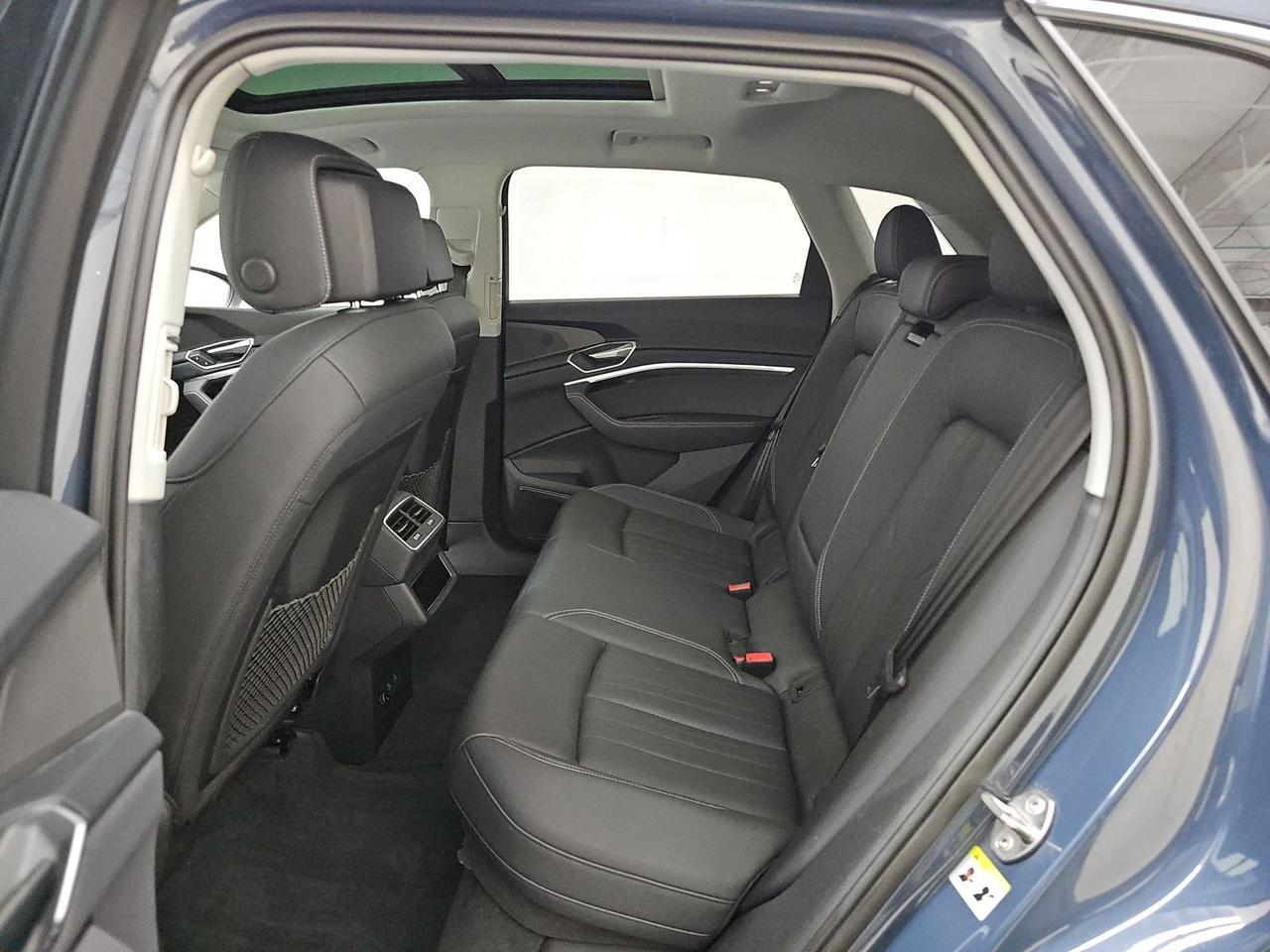 2024 Audi Q8 e-tron Premium Plus quattro Bang &amp; Olufsen Sound Ventilated Seats Portland OR