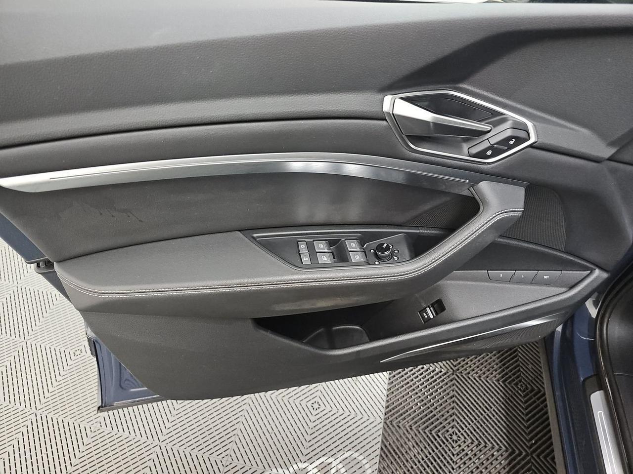 2024 Audi Q8 e-tron Premium Plus quattro Bang &amp; Olufsen Sound Ventilated Seats Portland OR