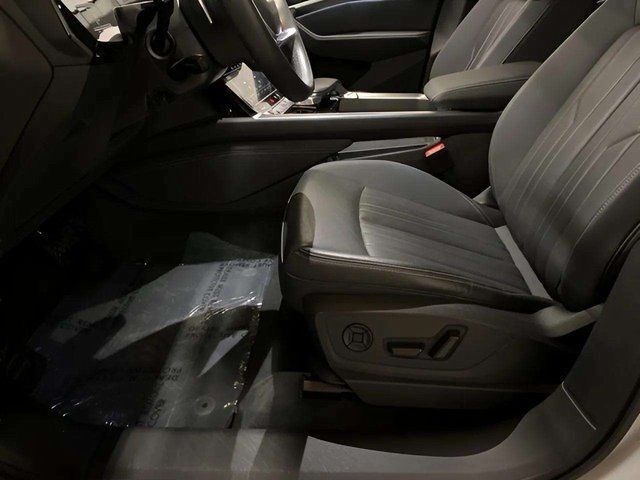 2024 Audi Q8 e-tron Premium Plus quattro Dallas TX