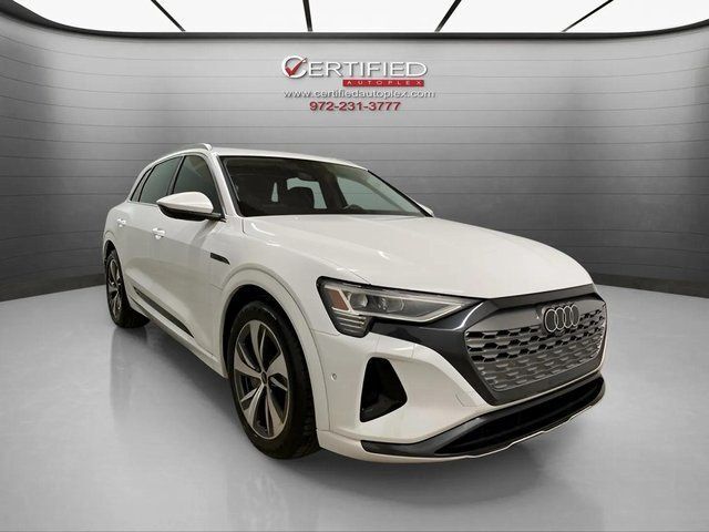 2024 Audi Q8 e-tron Premium Plus quattro