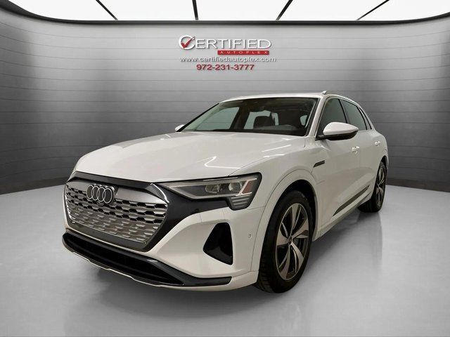 2024 Audi Q8 e-tron Premium Plus quattro