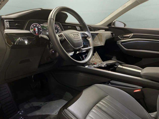 2024 Audi Q8 e-tron Premium Plus quattro Dallas TX