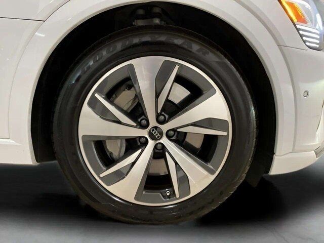 2024 Audi Q8 e-tron Premium Plus quattro Dallas TX