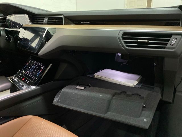 2024 Audi Q8 e-tron Premium Plus quattro Dallas TX