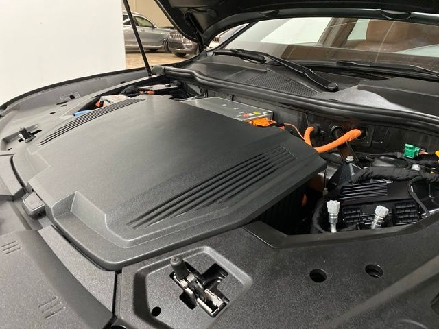 2024 Audi Q8 e-tron Premium Plus quattro Dallas TX