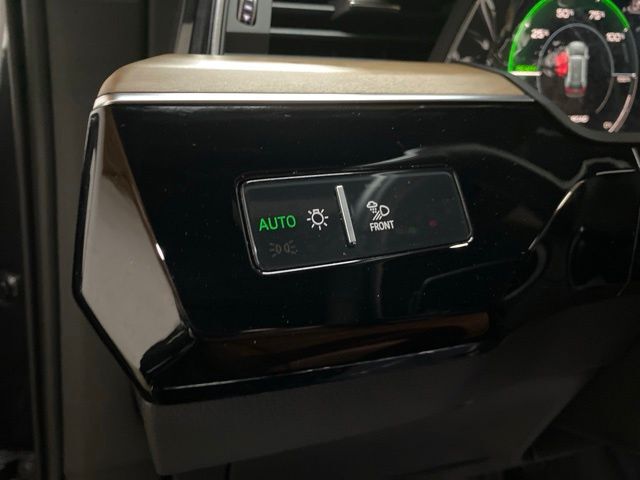 2024 Audi Q8 e-tron Premium Plus quattro Dallas TX