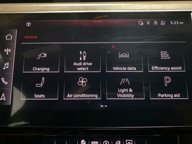 2024 Audi Q8 e-tron Premium Plus quattro Dallas TX