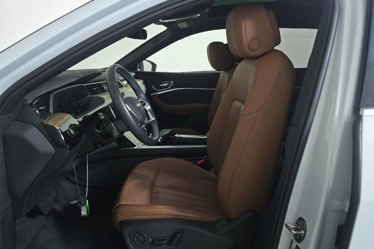 2024 Audi Q8 e-tron Premium Plus quattro Portland OR