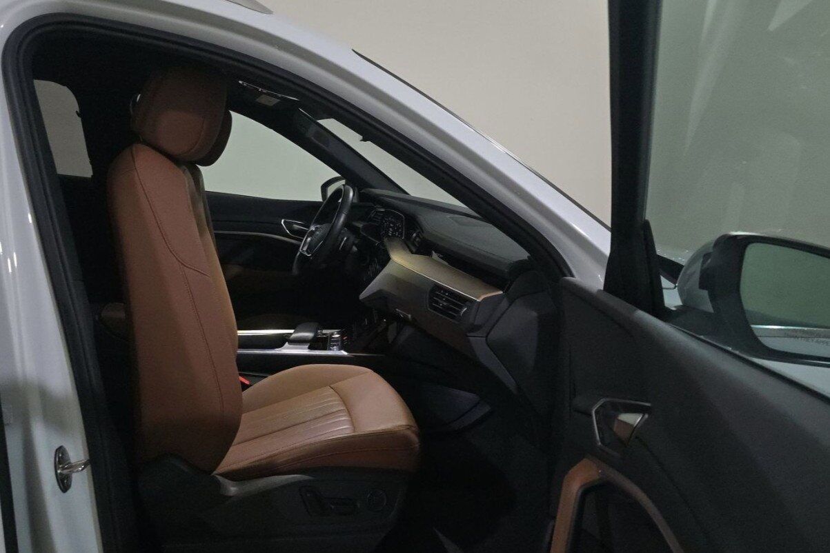 2024 Audi Q8 e-tron Premium Plus quattro Portland OR
