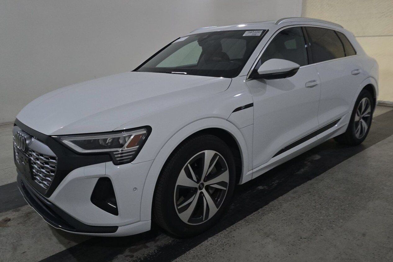 2024 Audi Q8 e-tron Premium Plus quattro Portland OR