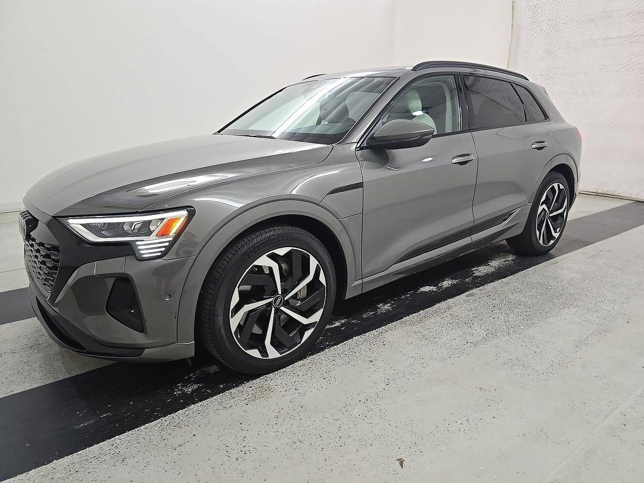 2024 Audi Q8 e-tron Premium Plus quattro Ventilated Seats / Bang &amp; Olufsen Sound Portland OR