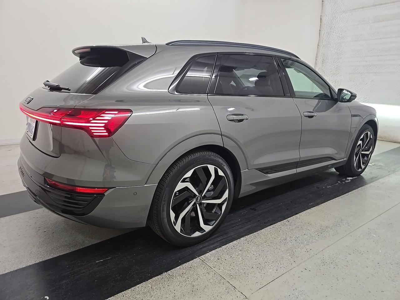 2024 Audi Q8 e-tron Premium Plus quattro Ventilated Seats / Bang &amp; Olufsen Sound Portland OR