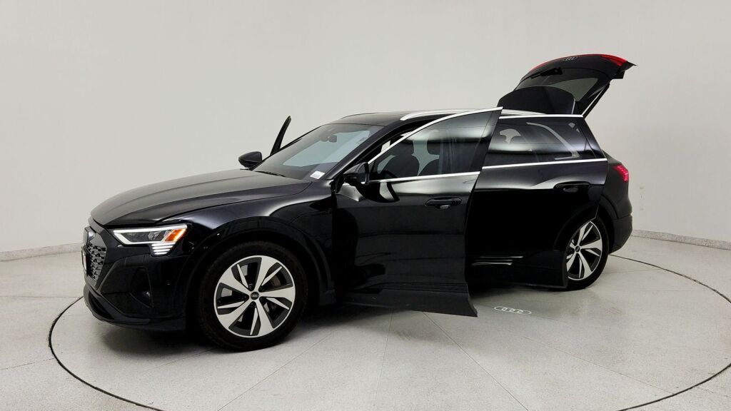2024 Audi Q8 e-tron Premium Plus Laurel MD