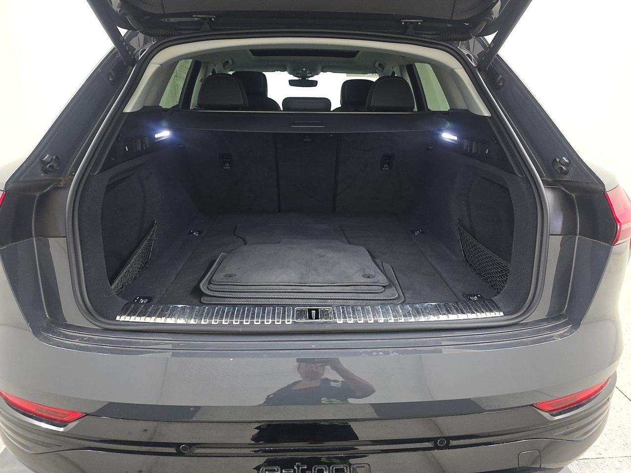 2024 Audi Q8 e-tron Premium quattro Adaptive Cruise / Adaptive Suspension Portland OR