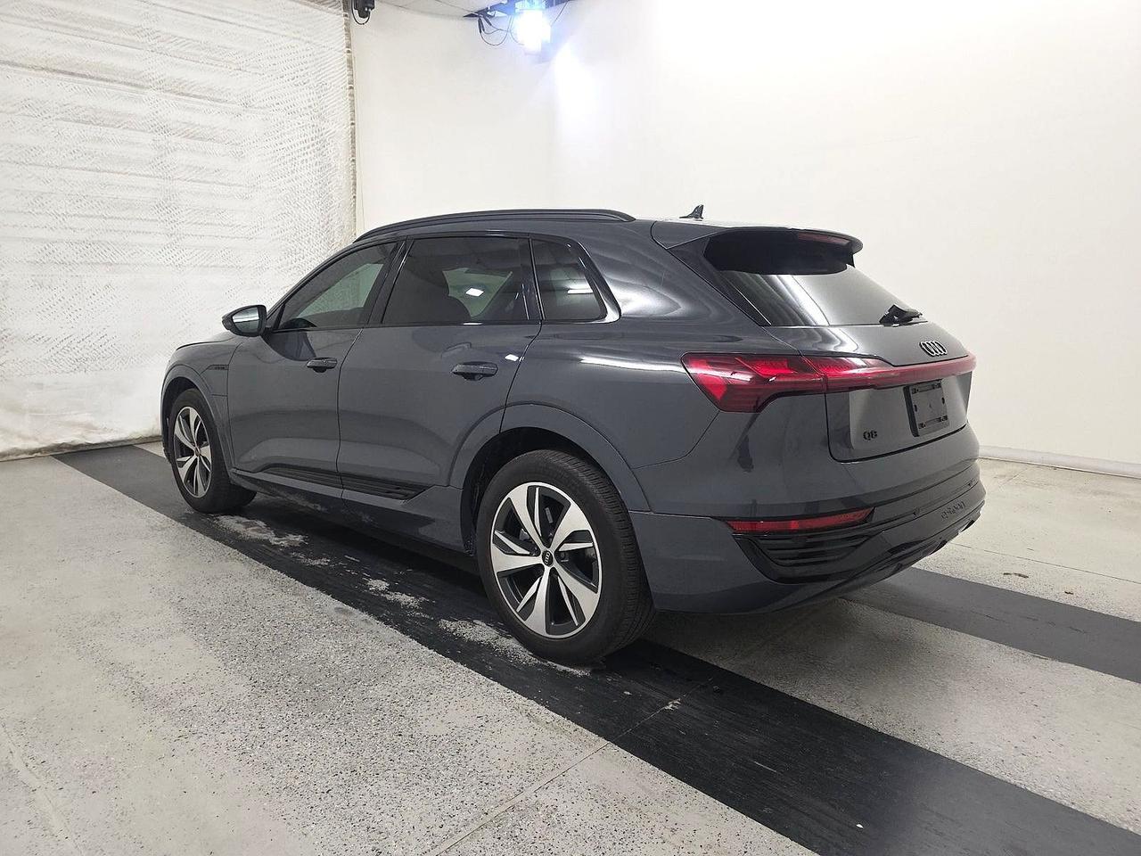 2024 Audi Q8 e-tron Premium quattro Adaptive Cruise / Adaptive Suspension Portland OR