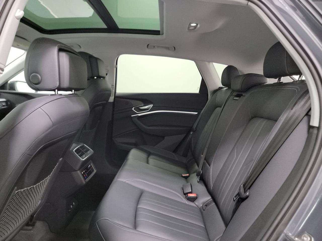 2024 Audi Q8 e-tron Premium quattro Adaptive Cruise Blind Spot Monitor Portland OR