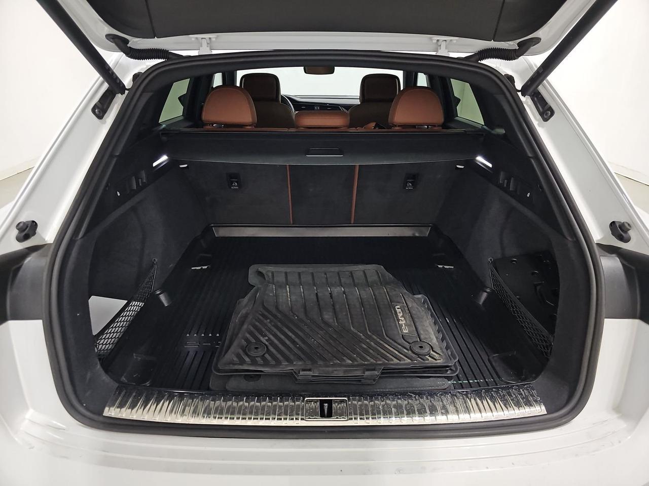 2024 Audi Q8 e-tron Premium quattro Adaptive Cruise Panoramic Roof Portland OR