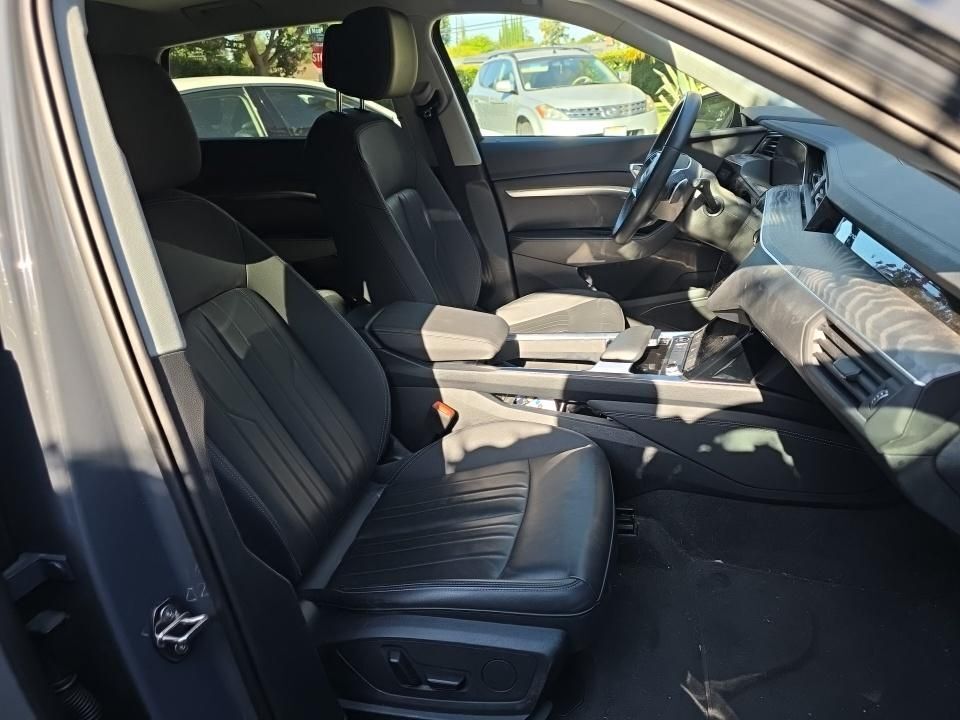 2024 Audi Q8 e-tron Premium quattro Adaptive Cruise / Panoramic Roof Portland OR