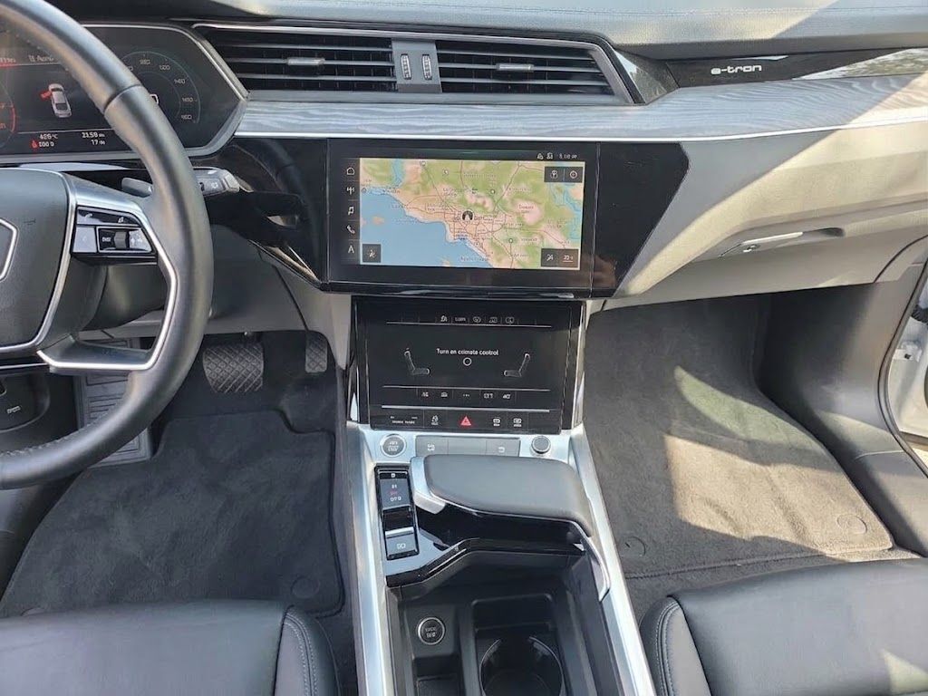 2024 Audi Q8 e-tron Premium quattro Adaptive Cruise / Panoramic Roof Portland OR