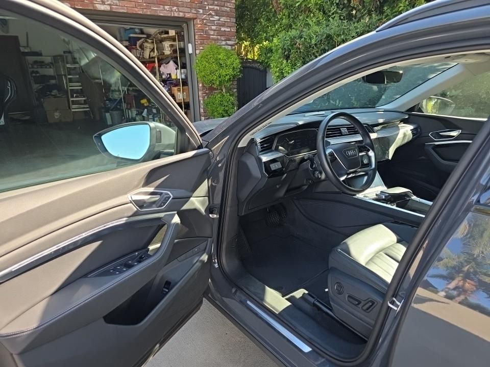 2024 Audi Q8 e-tron Premium quattro Adaptive Cruise / Panoramic Roof Portland OR