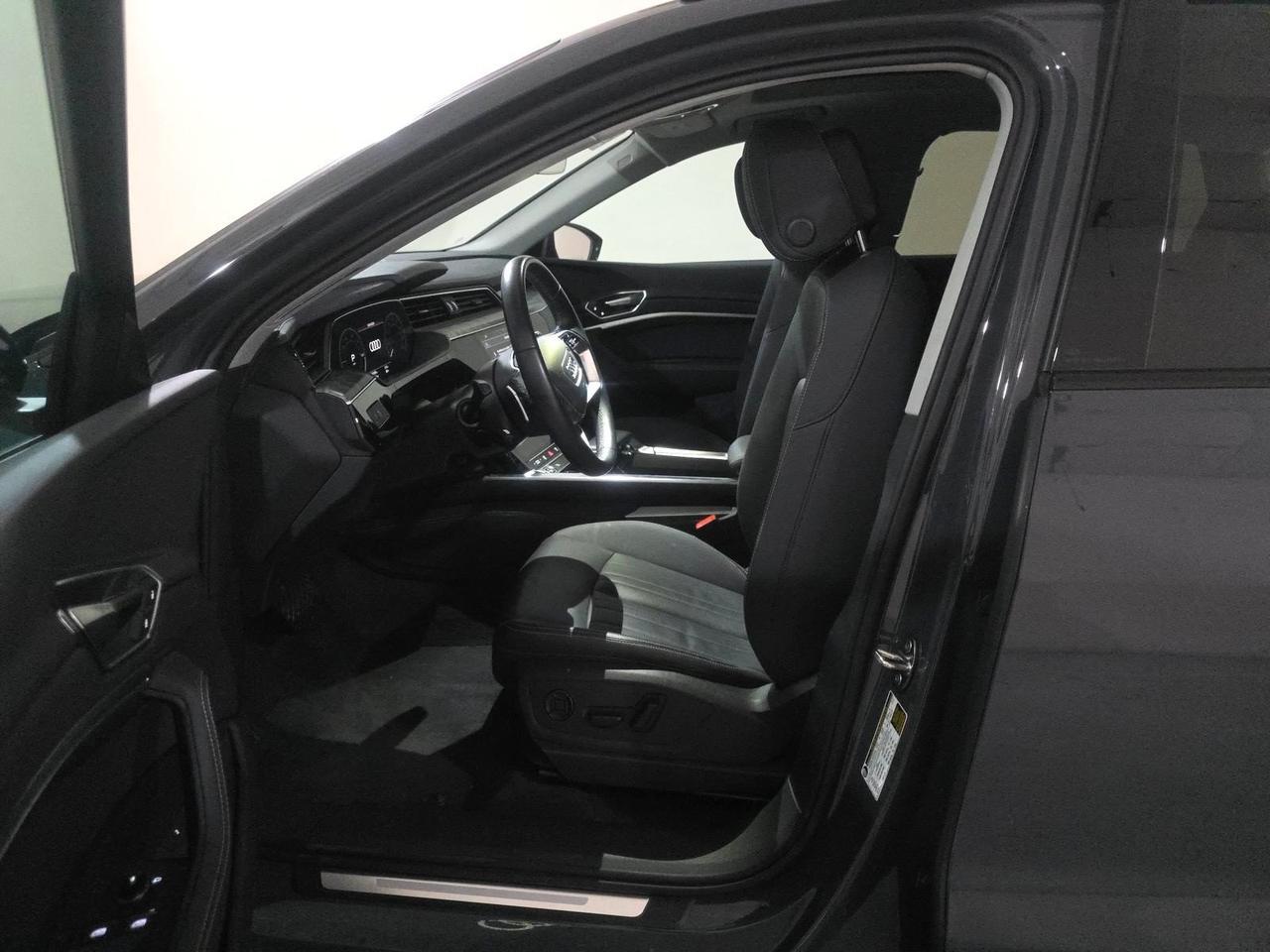 2024 Audi Q8 e-tron Premium quattro Adaptive Cruise Virtual Cockpit Portland OR