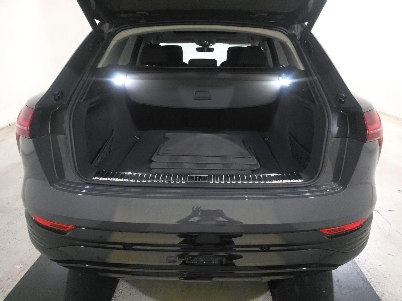 2024 Audi Q8 e-tron Premium quattro Adaptive Cruise Virtual Cockpit Portland OR