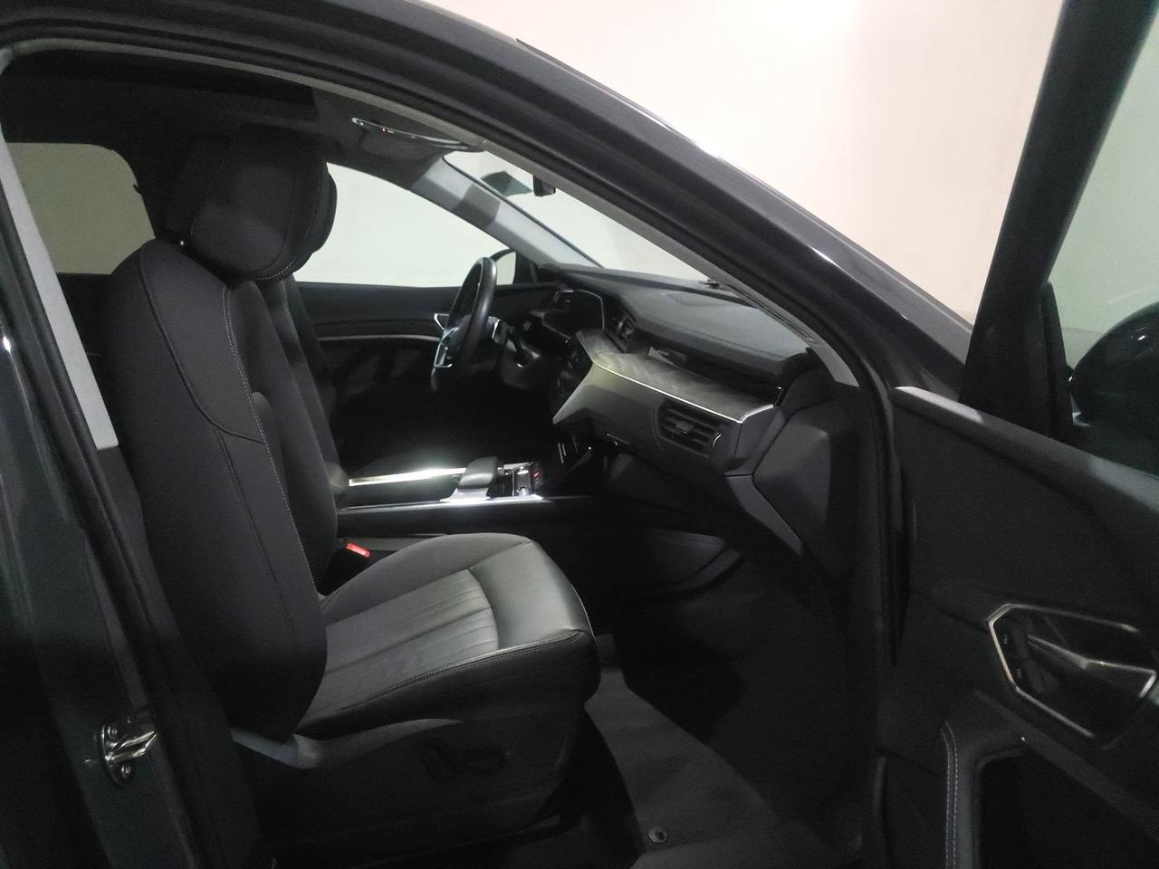 2024 Audi Q8 e-tron Premium quattro Adaptive Cruise Virtual Cockpit Portland OR